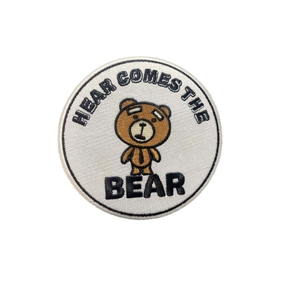 La correction faite sur commande de vêtements cousent sur brodé Fer-sur soutenir le logo de T-shirt